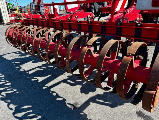 Déchaumeur à dents Horsch TERRANO 3 FX
