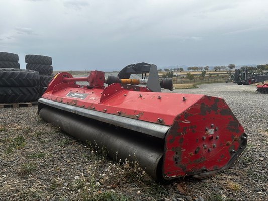 Broyeur à axe horizontal Kverneland FRH 320