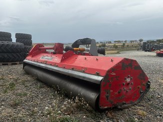 Broyeur à axe horizontal Kverneland FRH 320 - 4