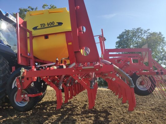 Semoir pour semis simplifié Aguirre TD 400