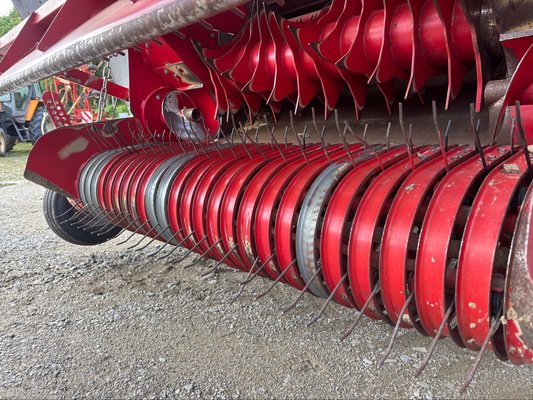 Presse à balles rondes Lely RP502