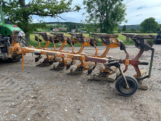 Charrue Huard 570 SUPER