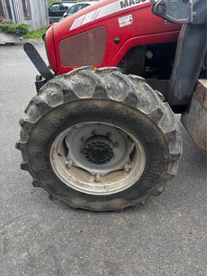 Tracteur agricole Massey Ferguson MF 5425
