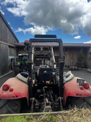 Tracteur agricole Massey Ferguson MF 5425