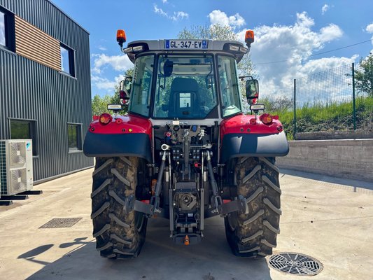 Tracteur agricole Massey Ferguson 5S.135 Dyna 6 Efficient