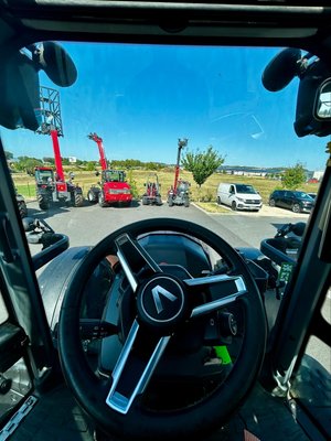 Tracteur agricole Valtra N135 DIRECT