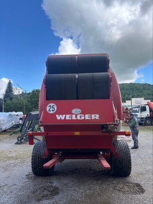 Presse à balles rondes Lely RP502