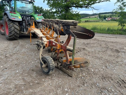 Charrue Huard 570 SUPER
