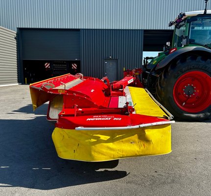Faucheuse conditionneuse Pöttinger NOVACAT 302 ED