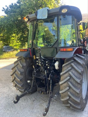 Tracteur agricole Massey Ferguson 3635
