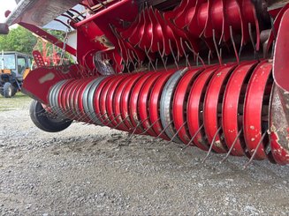 Presse à balles rondes Lely RP502 - 11