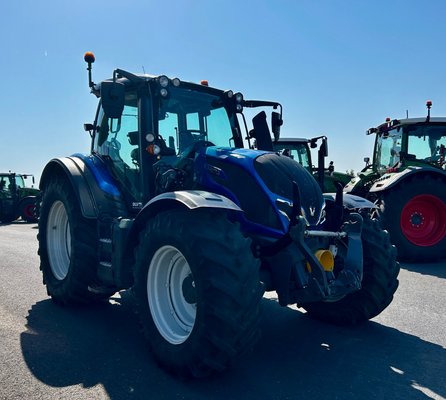 Tracteur agricole Valtra N135 DIRECT