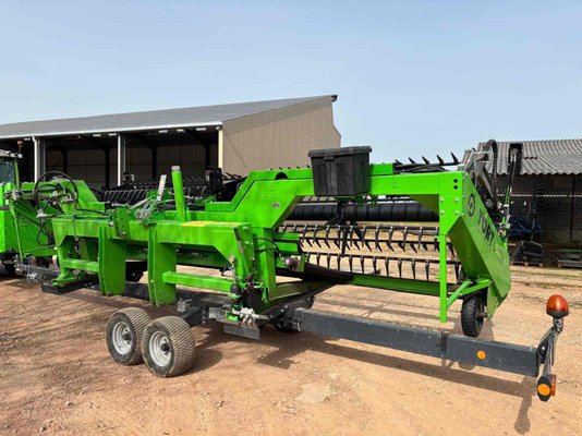 Faucheuse TORT SWATHER 665