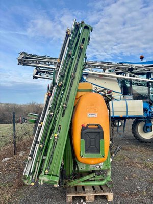 Pulvérisateur porté Amazone UF 1200