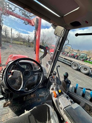 Tracteur agricole Kubota M6-122