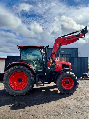 Tracteur agricole Kubota M6-122